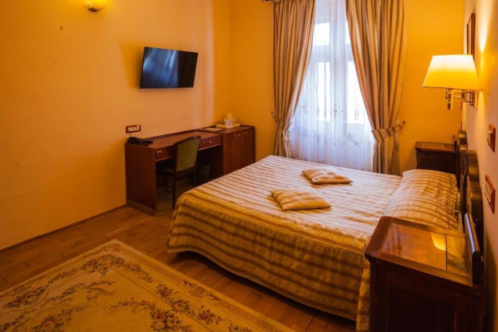 Casa Wagner Hotel Brasov Ngoại thất bức ảnh